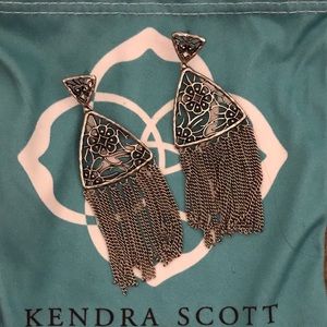 Kendra Scott Ana Earrings-NWOT-No backs